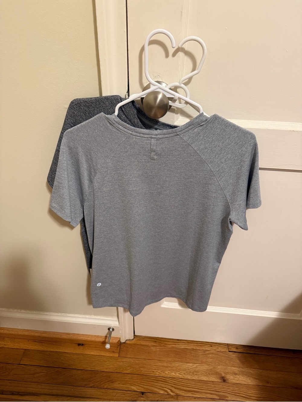 NWT License to Train Classic Fit T-Shirt in RHIH